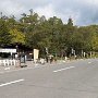 下山時には観光客でいっぱいでした。